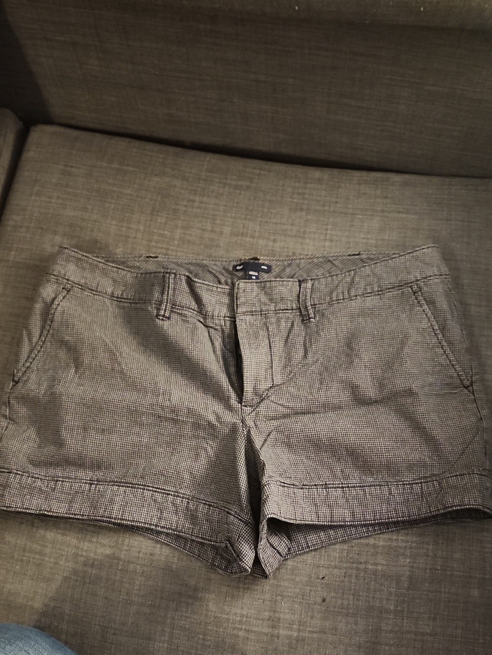 GAP Women's Gray Micro-Check Shorts